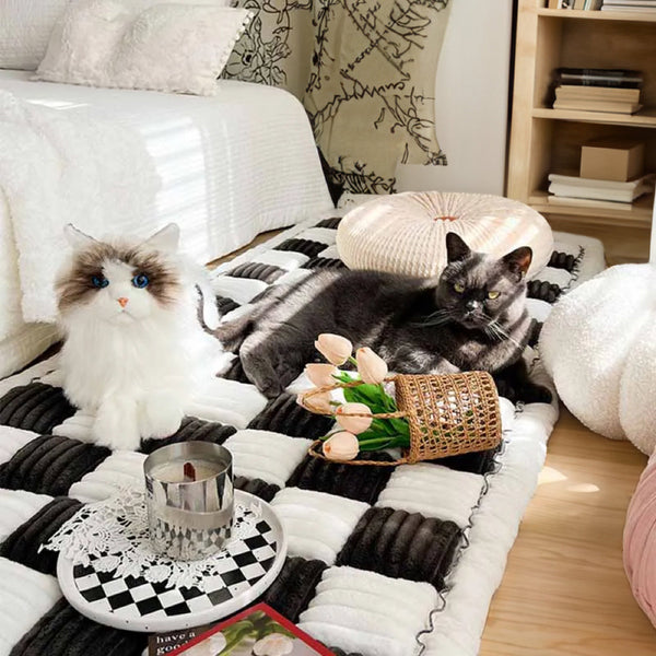 PetGuard™ – Quilted Scratch-Resistant Sofa Cover