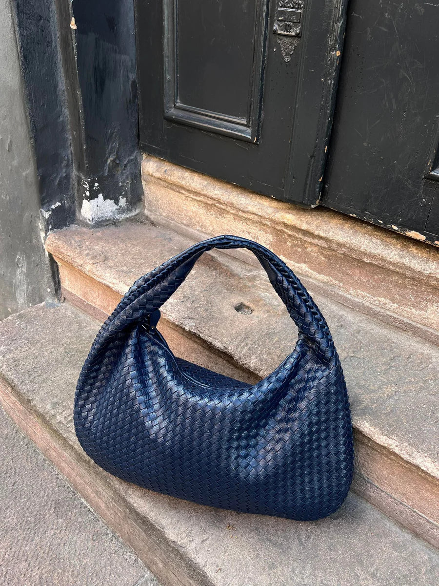 UrbanMuse™ – Style, space, and confidence in one perfect bag