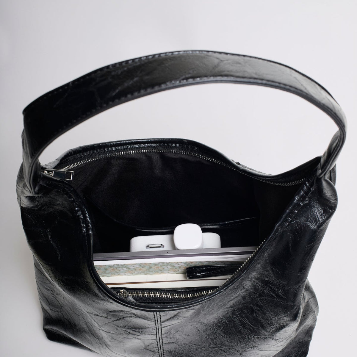 Scarlett Distressed Leather Tote