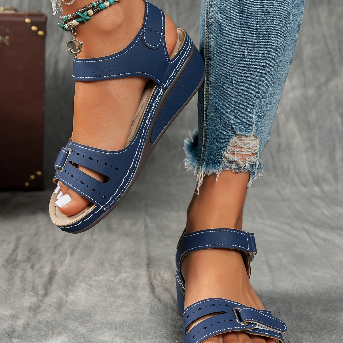 Overlane™ — Step Confidently All Day in Style and Pain-Free Comfort