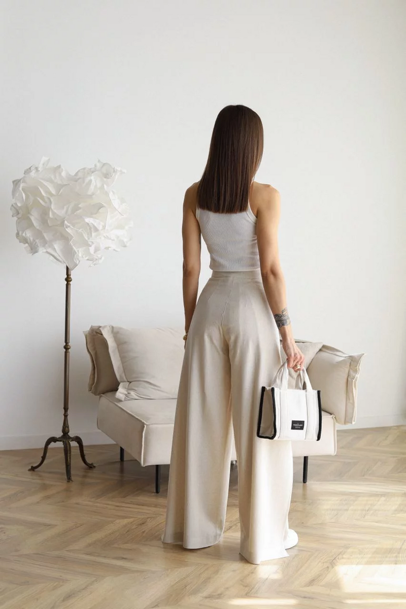 Theris™ | Flow Into Every Occasion