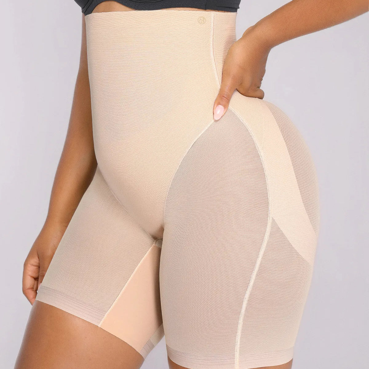 BOOT-YEAH™ MeshSmooth™ Hochgeschnittene, mittellange Shorts