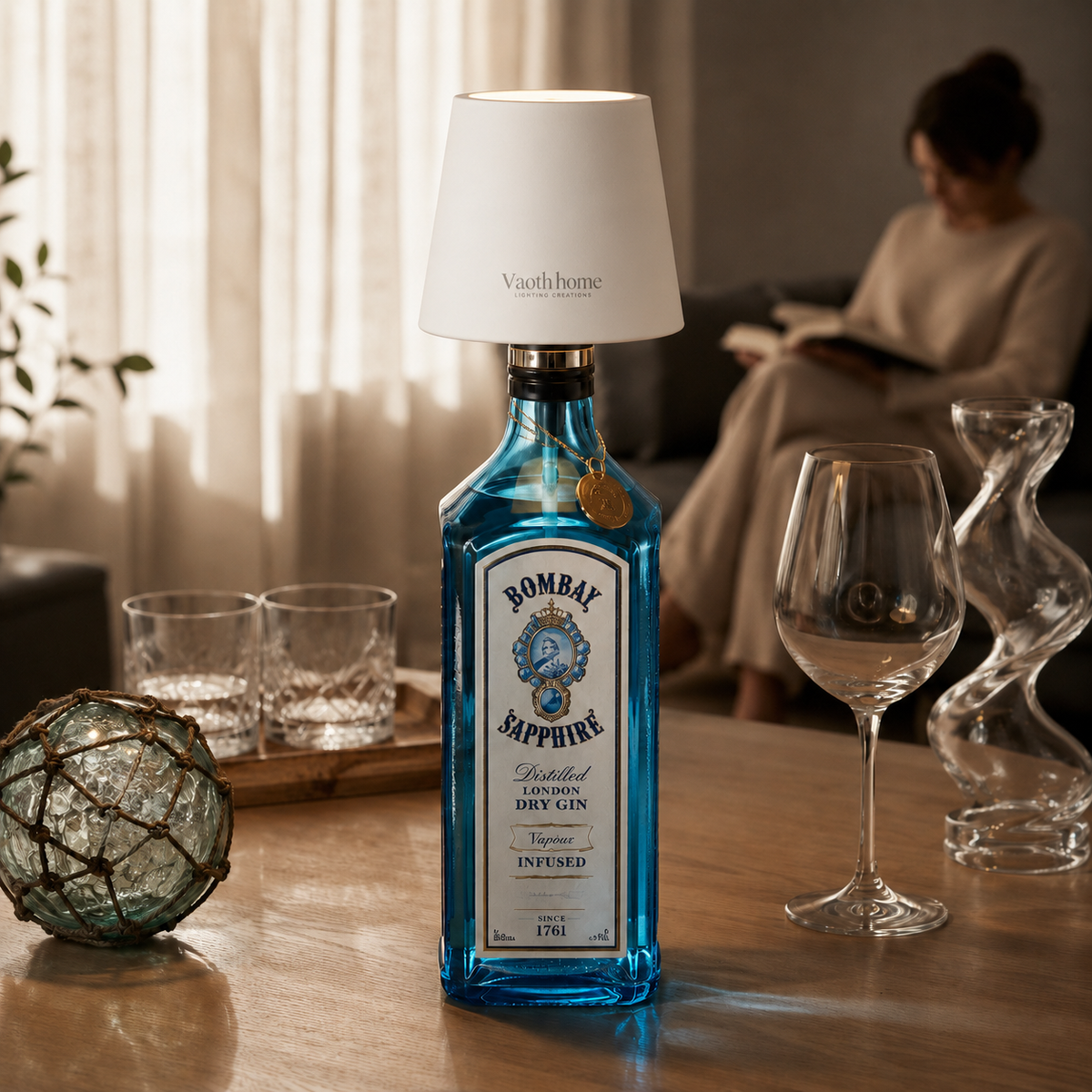 Luminova™ – Wireless bottle light with USB-C