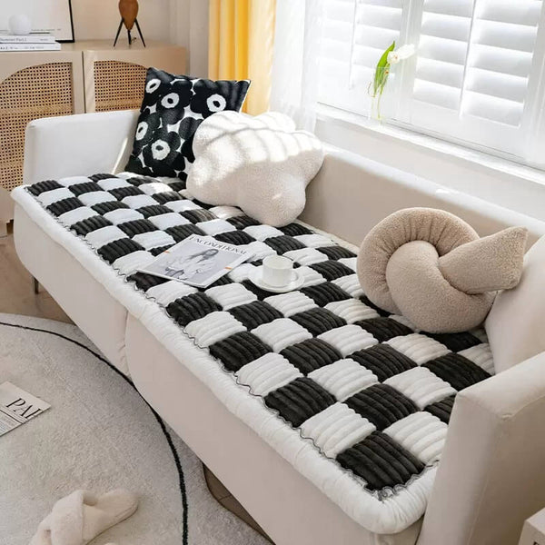 PetGuard™ – Quilted Scratch-Resistant Sofa Cover