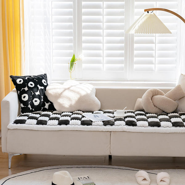 PetGuard™ – Quilted Scratch-Resistant Sofa Cover