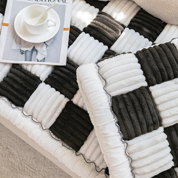 PetGuard™ – Quilted Scratch-Resistant Sofa Cover