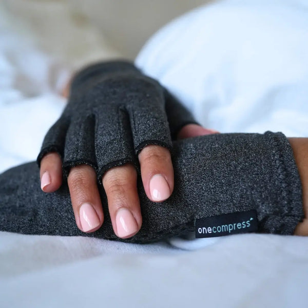 Premium Onecompress™ Gloves Reduce Stiffness for Better Hand Movement