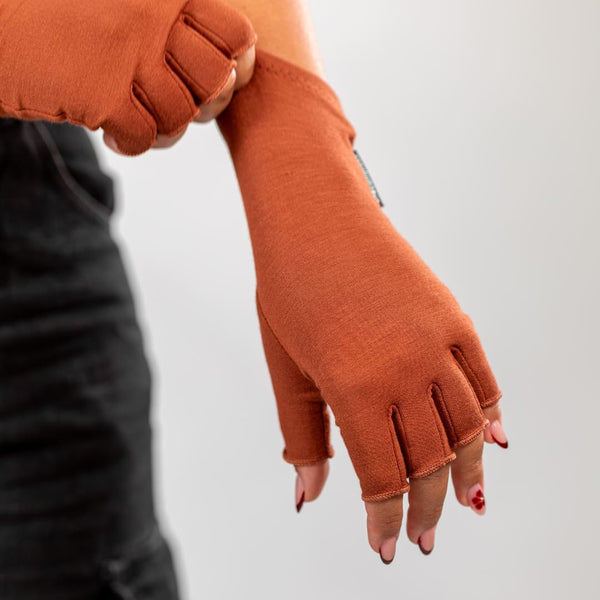 Premium Onecompress™ Gloves Reduce Stiffness for Better Hand Movement