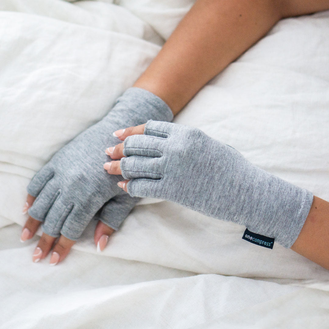 Premium Onecompress™ Gloves Reduce Stiffness for Better Hand Movement