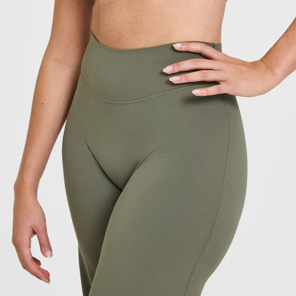 Flow High-Rise Straight Leggings