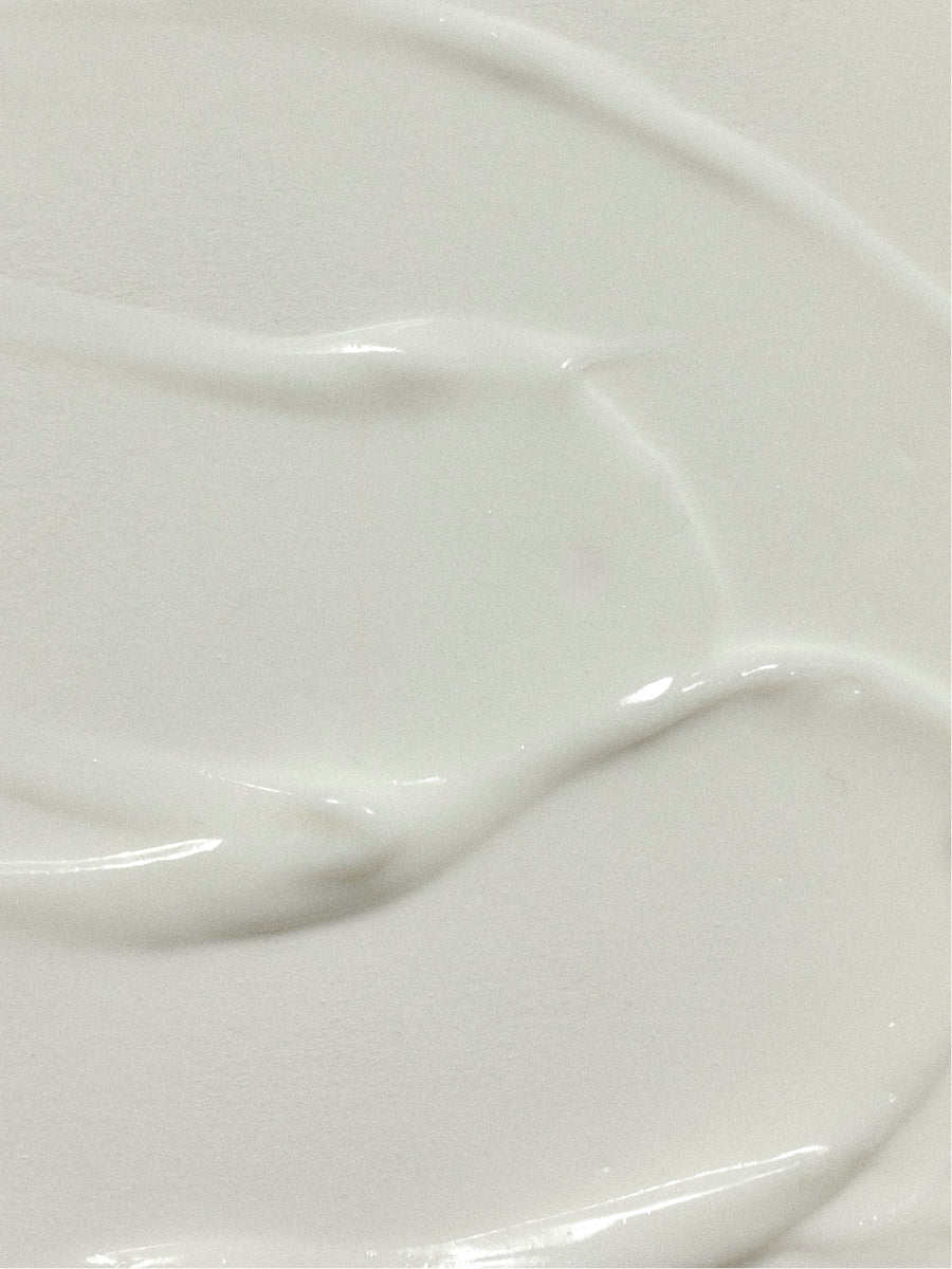 Frizzora™ – Leave-in serum for smooth, frizz-free hair