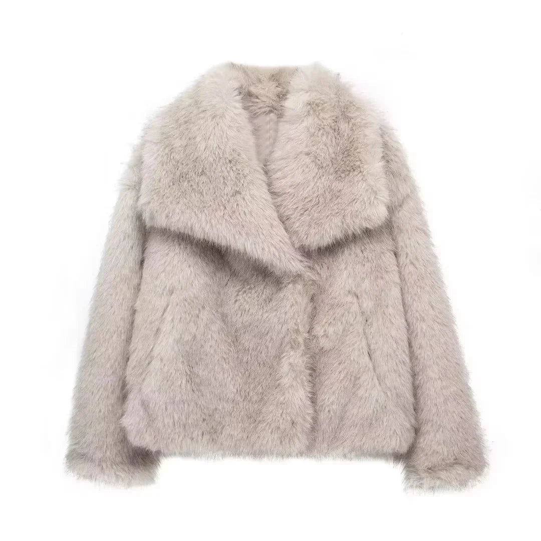 Layla Cozy Coat – Warm and Stylish Fur-Trimmed Outerwear
