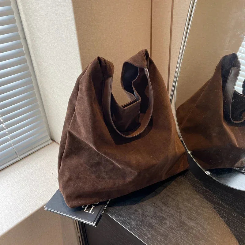 Nora Suede Tote – Soft and Stylish Everyday Handbag
