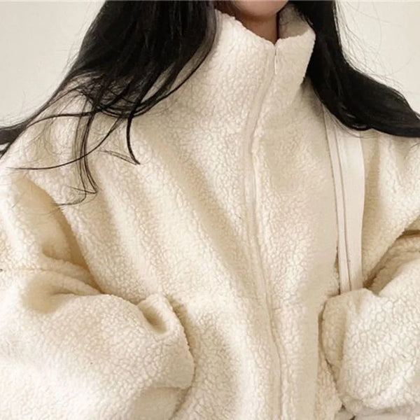 Mia Wool Jacket – Stylish and Warm Outerwear for Any Occasion