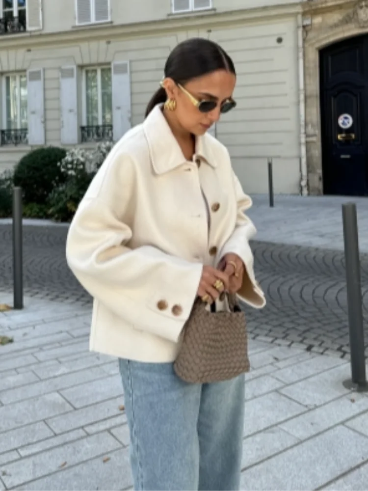 Iris Luxe Coat – Sophisticated and Stylish Outerwear for Women