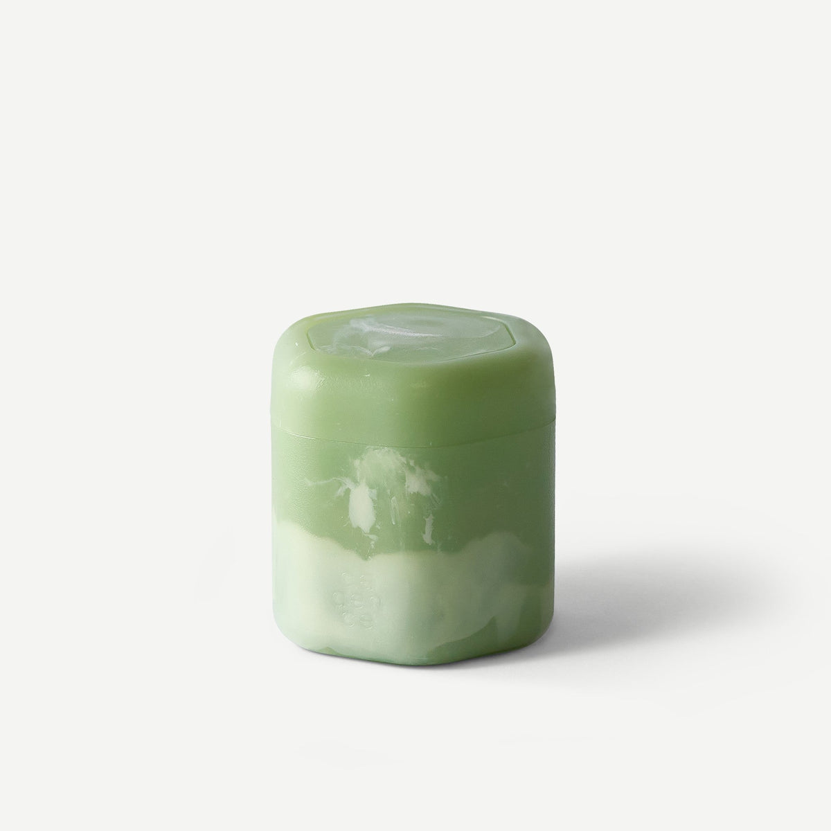 Medium Capsule Keeps Travel Essentials Secure and Organized