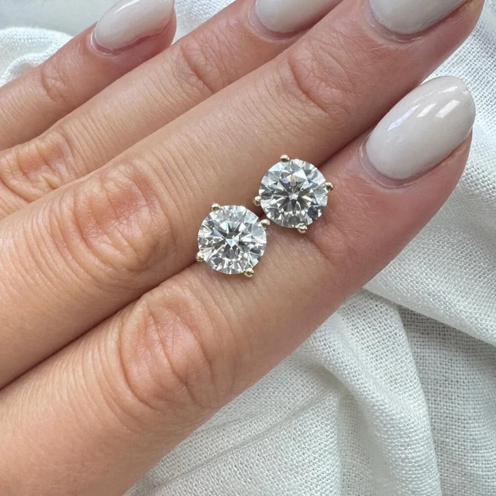 Veloura™ – Timeless moissanite stud earrings with brilliant sparkle