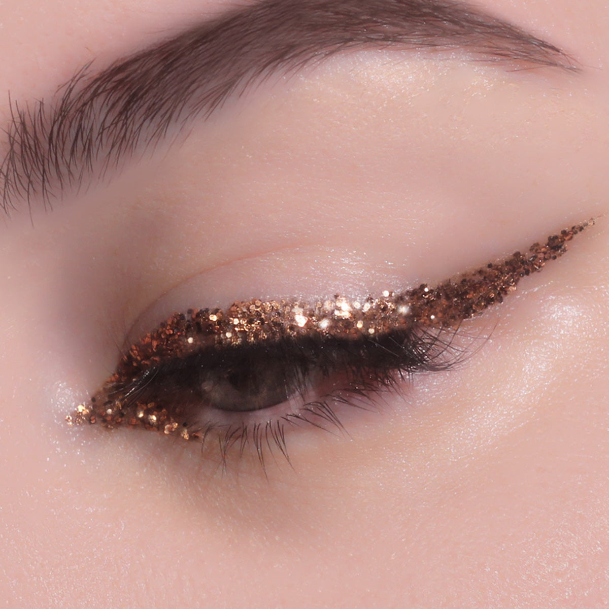 CosmiGlitz™ – Glitter Gel Concentrate for Shimmering Creations