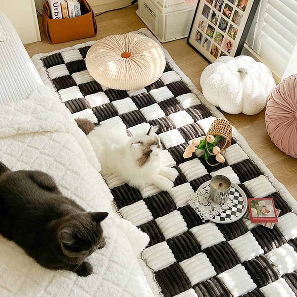 PetGuard™ – Quilted Scratch-Resistant Sofa Cover