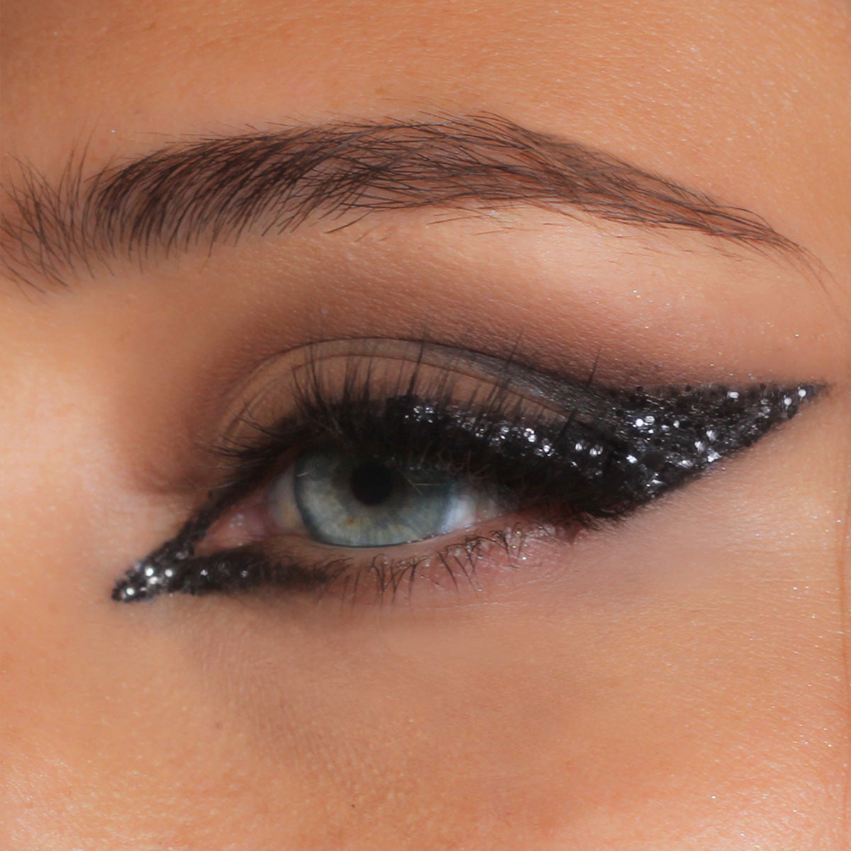CosmiGlitz™ – Glitter Gel Concentrate for Shimmering Creations
