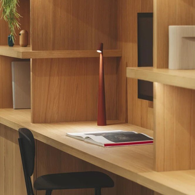 LuminaVista™ I Portable Table Lamp
