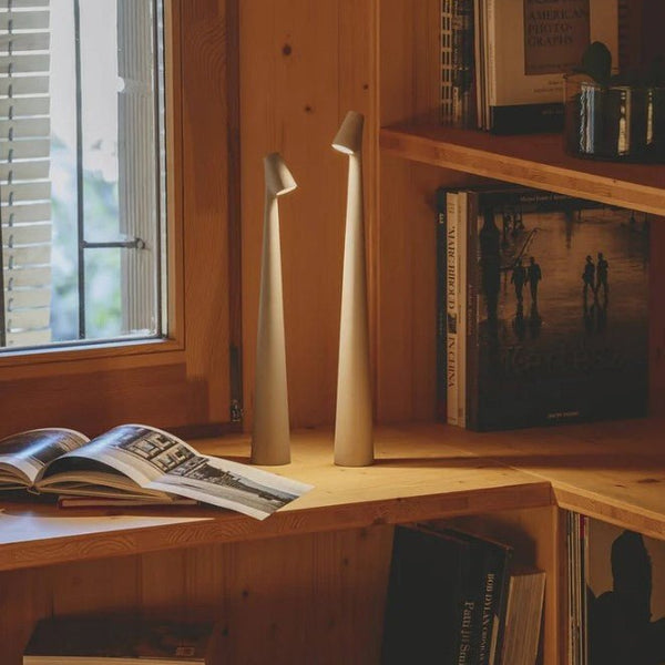 LuminaVista™ I Portable Table Lamp