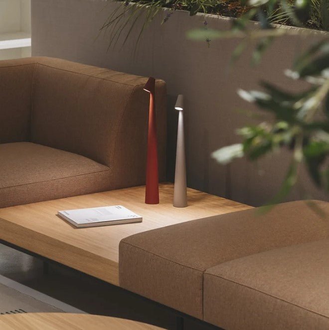 LuminaVista™ I Portable Table Lamp