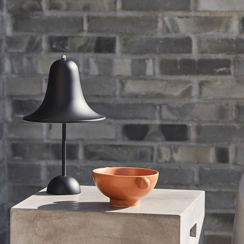 Classic Cap Cordless Table Lamp