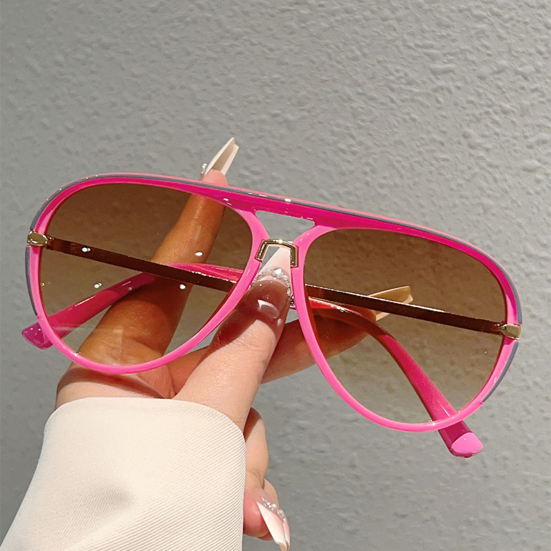 Women's Double-Bridge Sunglasses Deliver Timeless Style and Protection