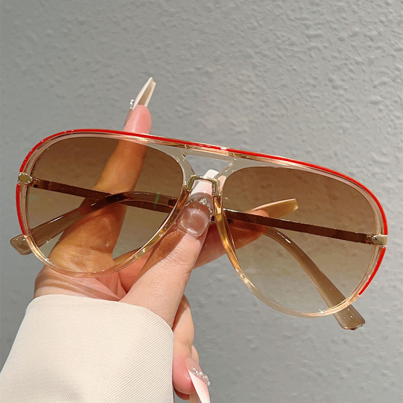 Women's Double-Bridge Sunglasses Deliver Timeless Style and Protection