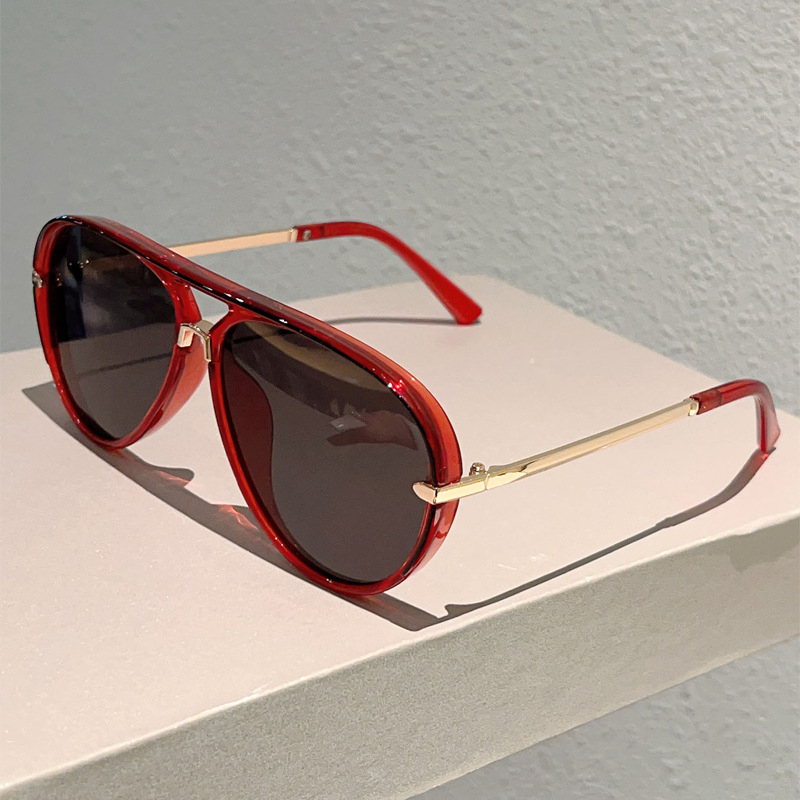 Women's Double-Bridge Sunglasses Deliver Timeless Style and Protection